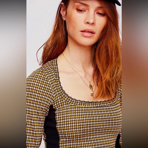 Free People Gold Herringbone Crochet Lace Detail Crop Long Sleeve Tee T-Shirt - Picture 3 of 12